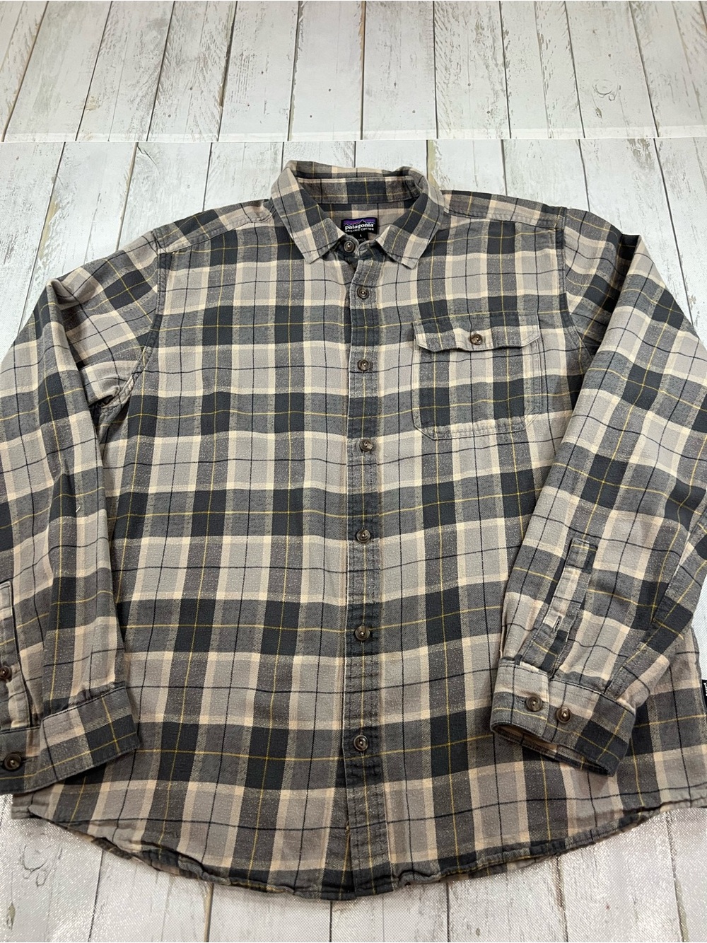 Patagonia Men's Long-Sleeved Lightweight Fjord Flannel Shirt Sz L